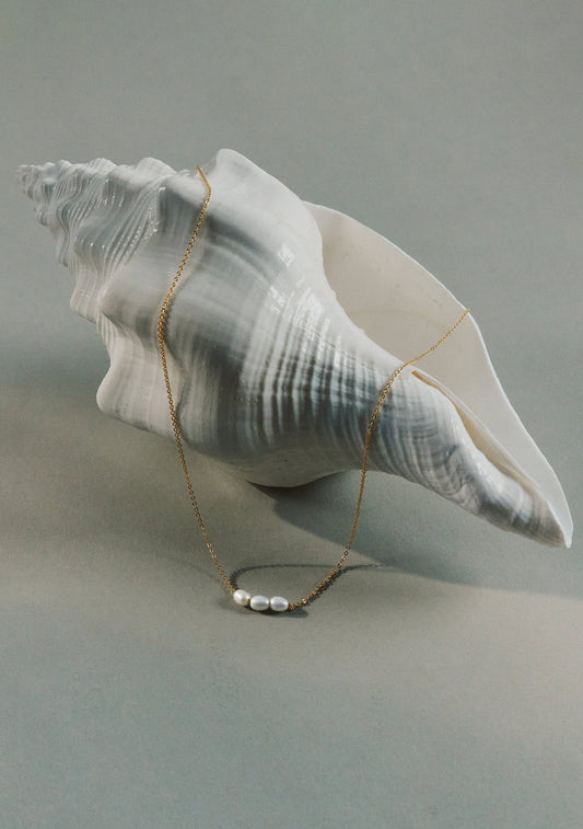 Mini Pearl Necklace - Gold