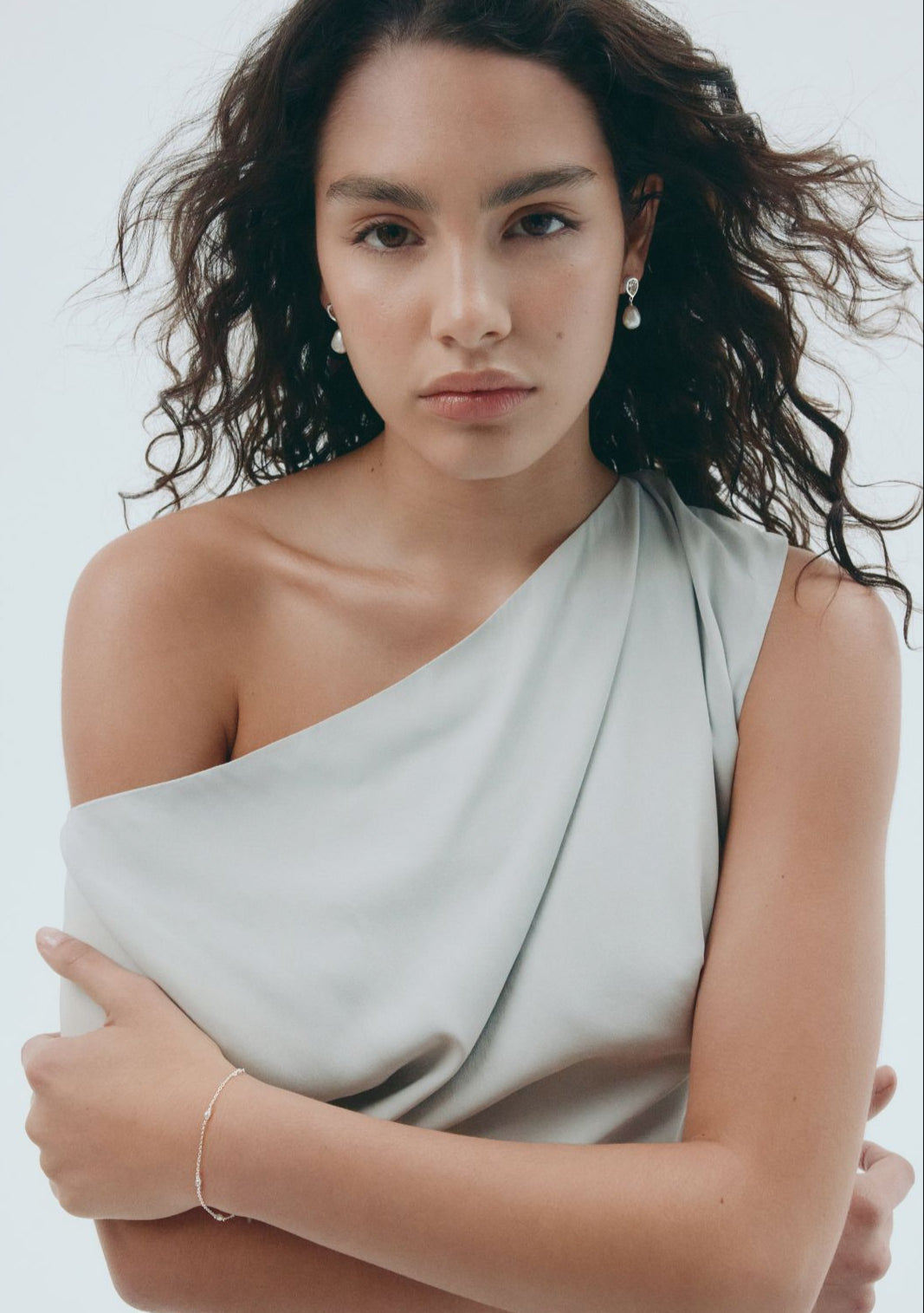 Eros Pear & Pearl Earrings - Silver