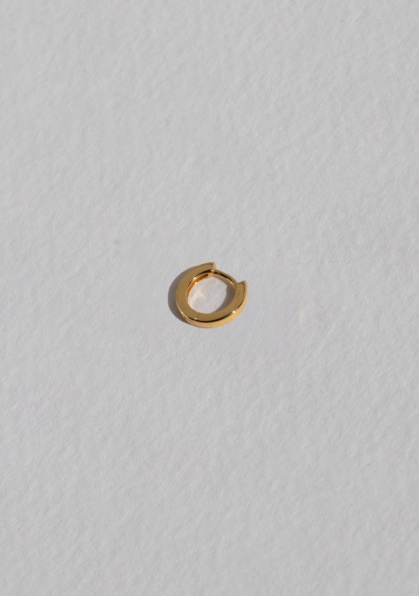 Berlin Huggie - Single - Gold