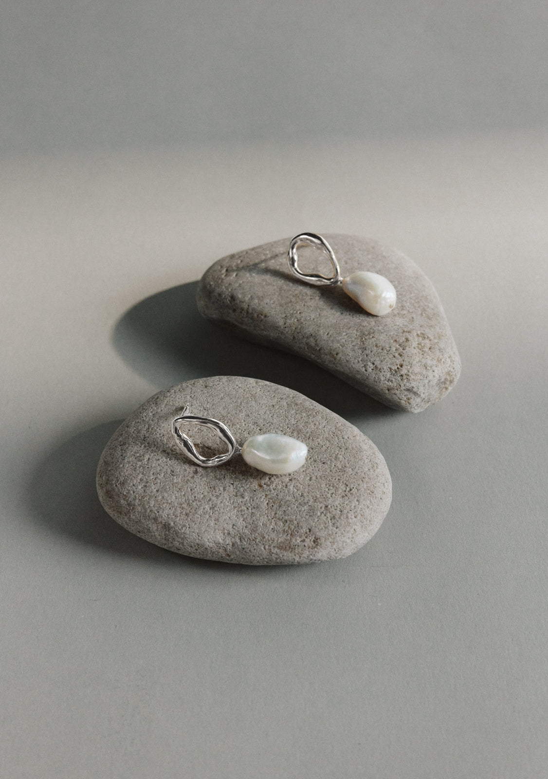 Cielo Pearl Drop Earrings - Silver