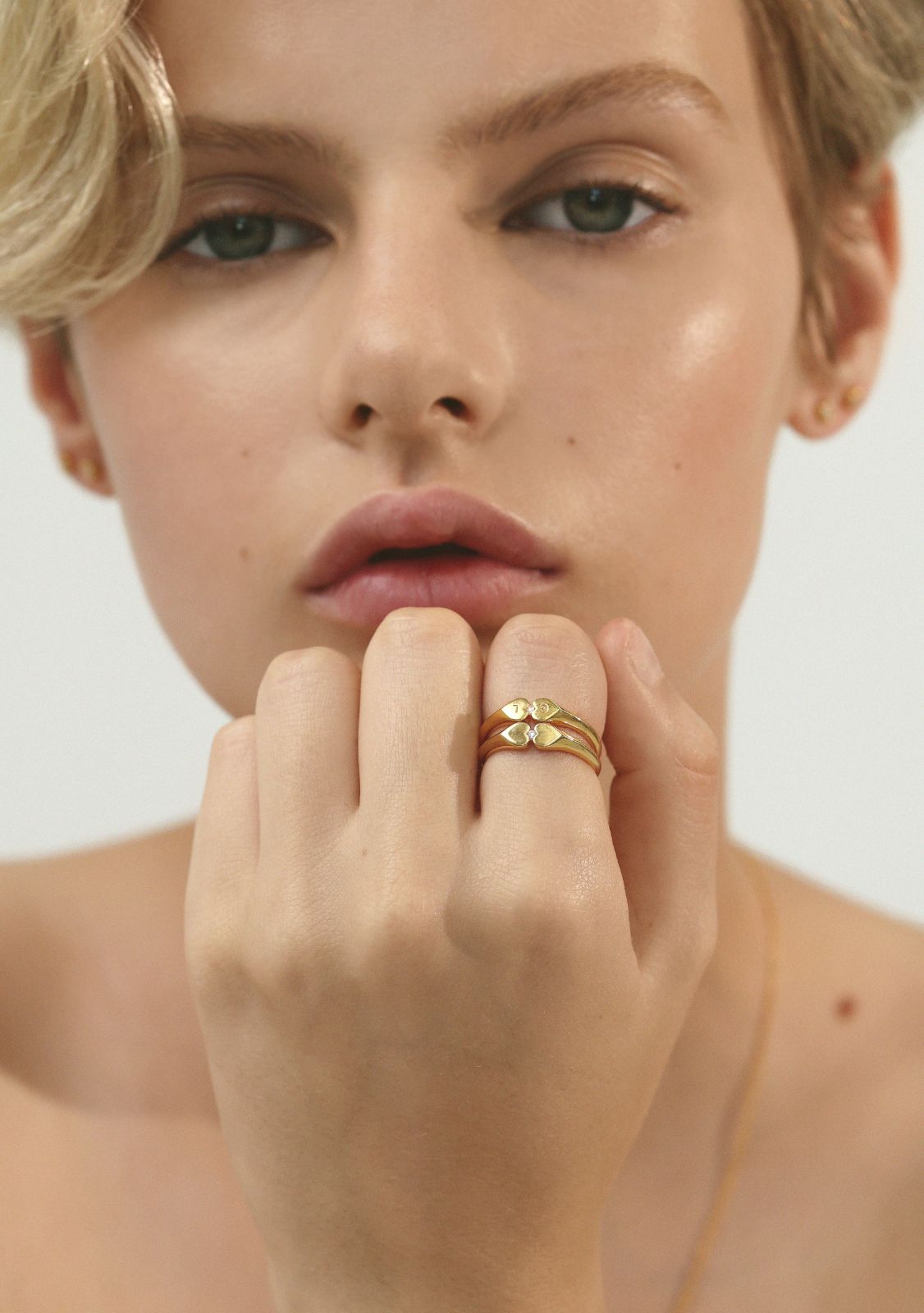 Heart Connection Signet Ring - Gold