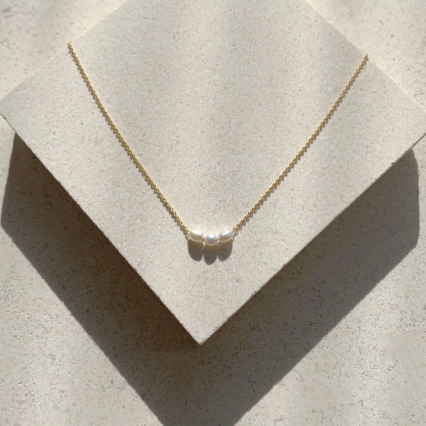 Mini Pearl Necklace - Gold