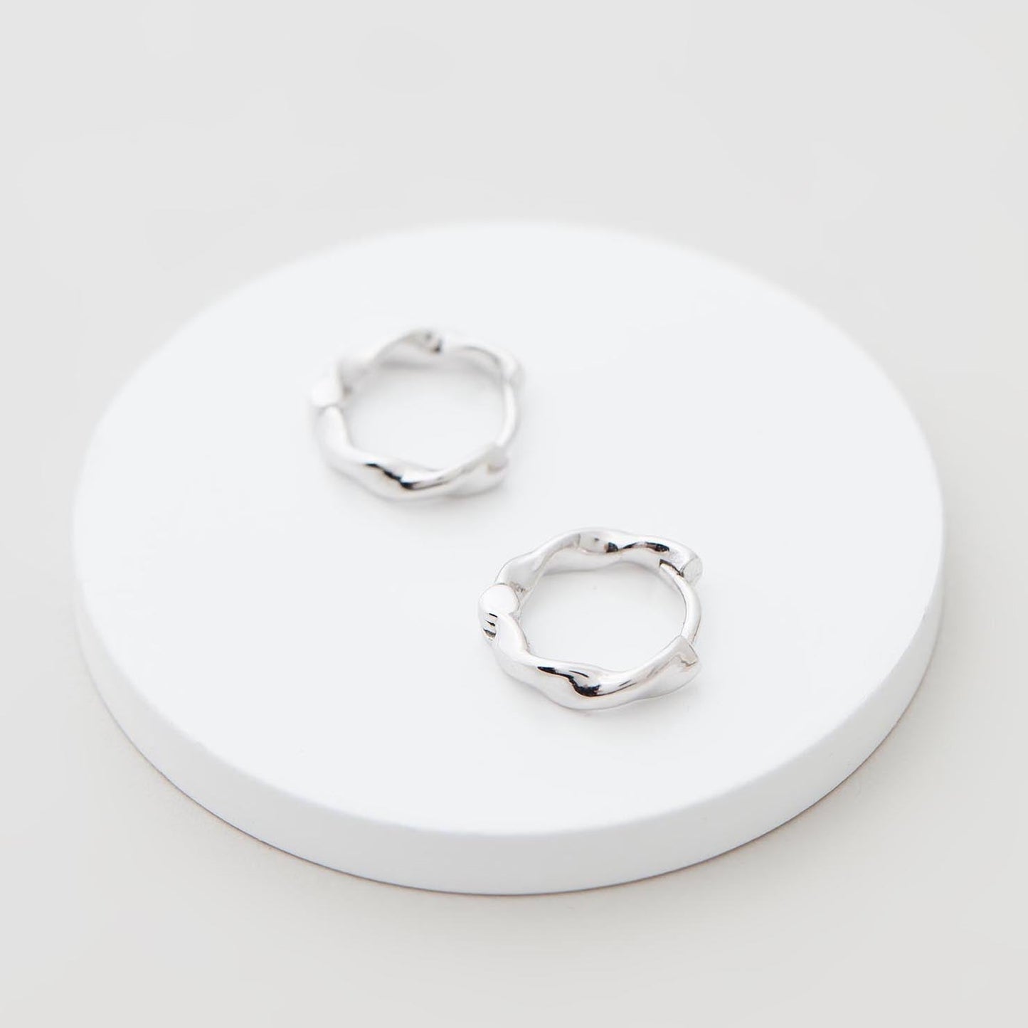 Lisbon Huggies - Silver