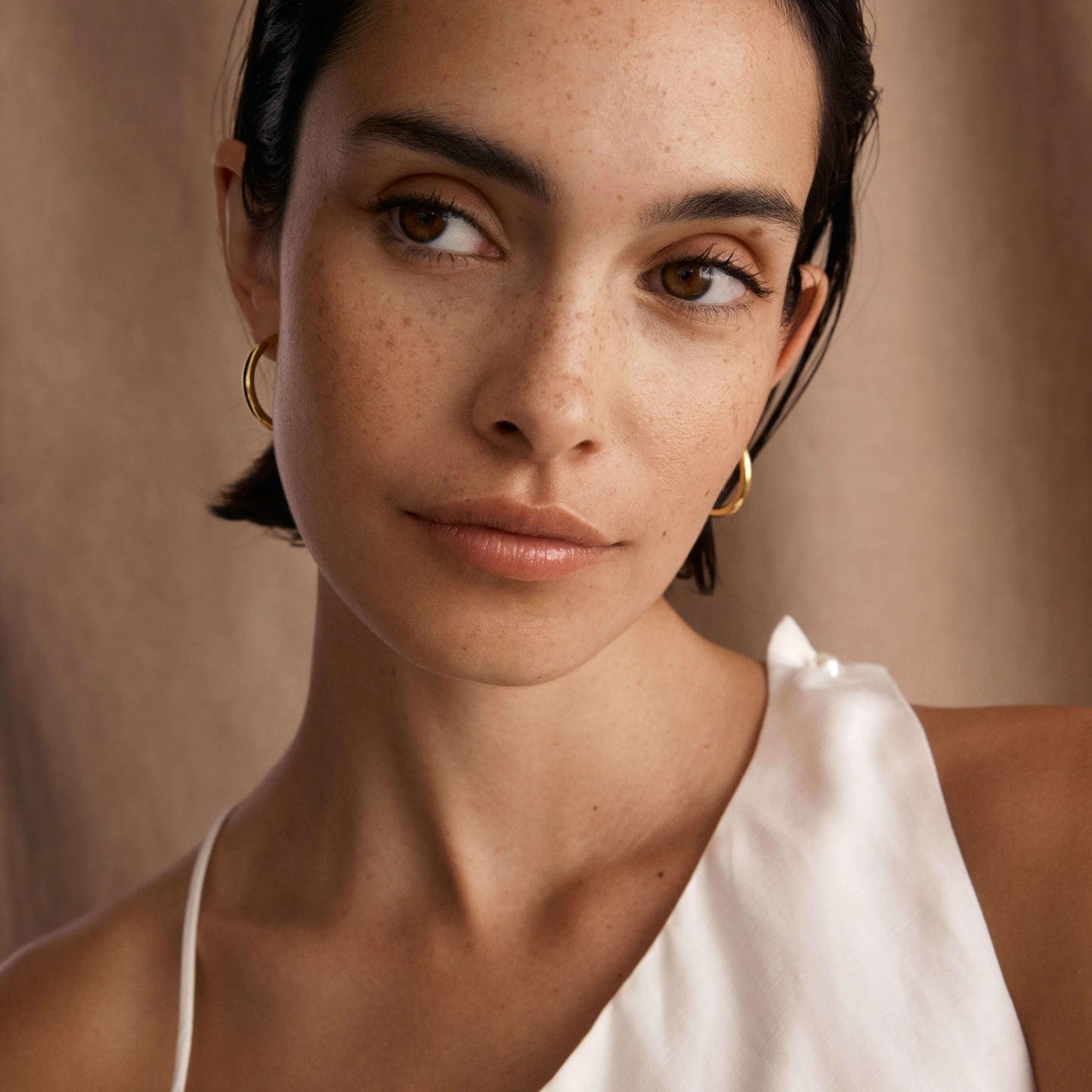 Classic Hoops Medium - Gold