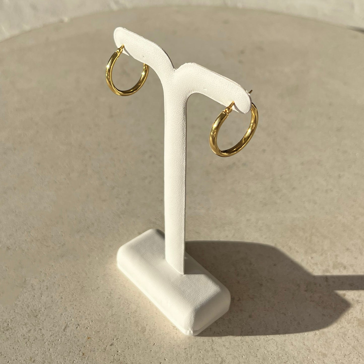Classic Hoops Medium - Gold