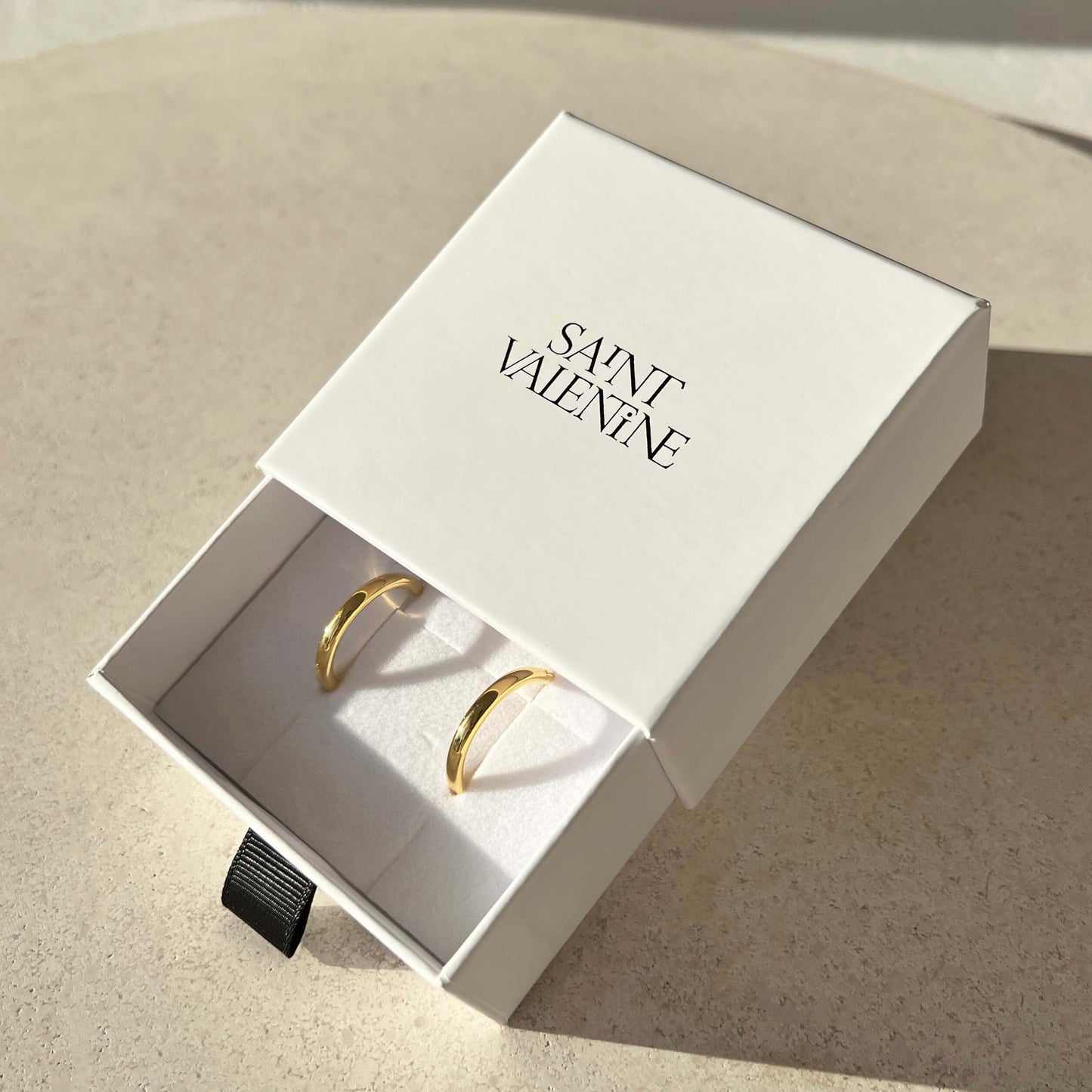 Classic Hoops Medium - Gold