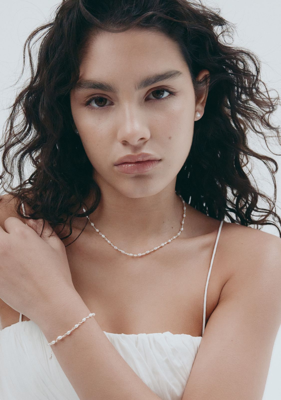 Mara Keshi Pearl Studs - Silver