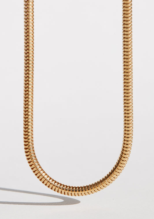 Oslo Round Snake Chain Necklace - Gold