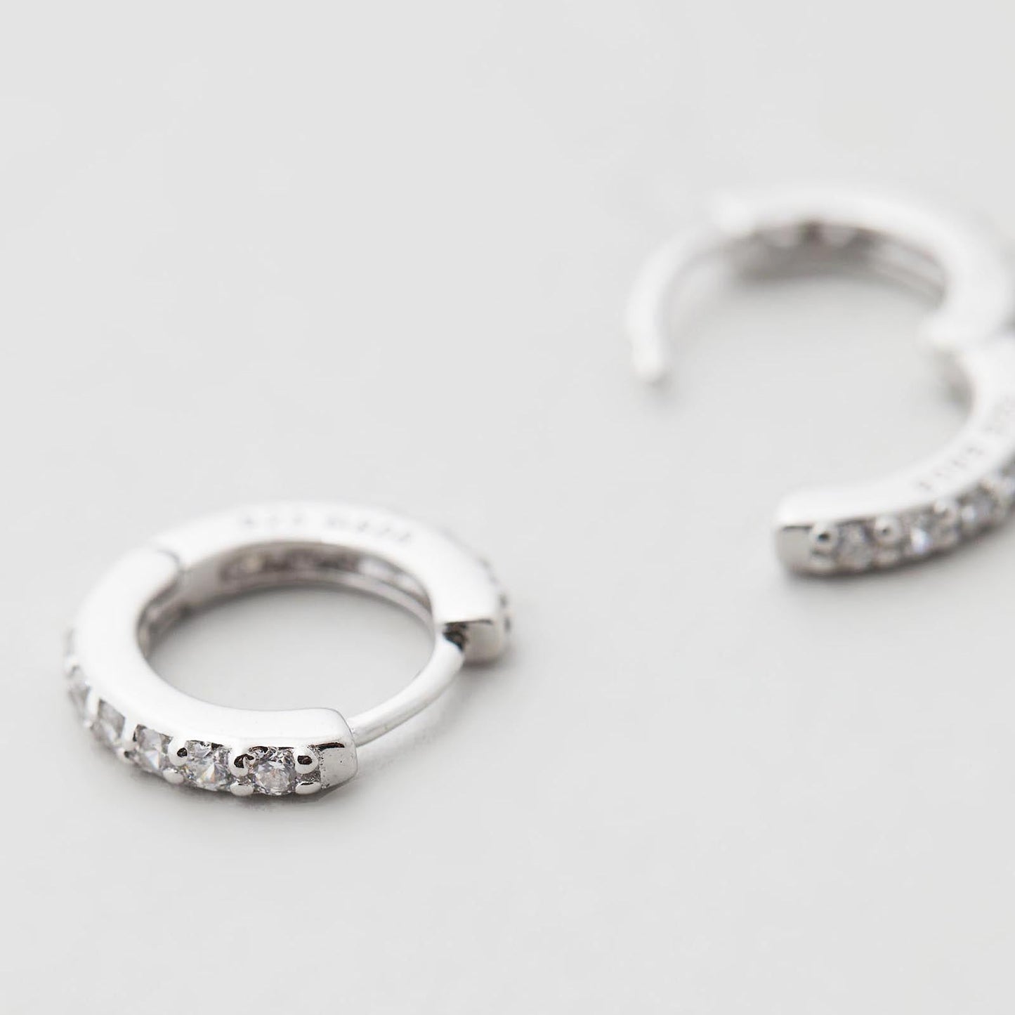 Paris Huggies - Silver