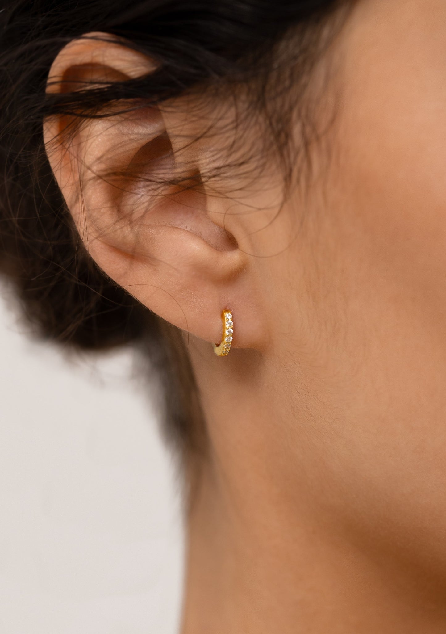 Paris Huggie - Single - Gold