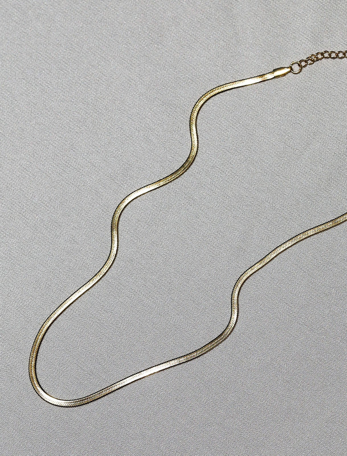 Sphinx 3mm Snake Chain Necklace - Gold